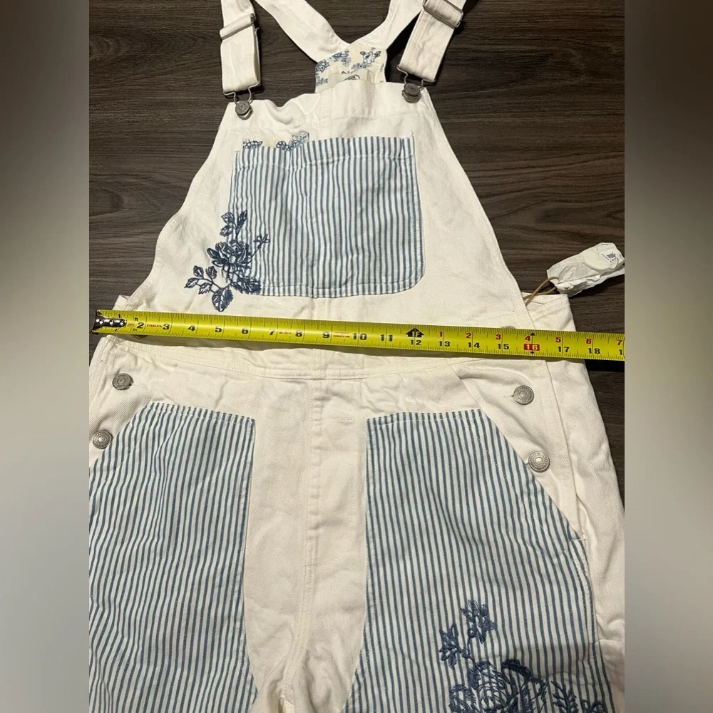 NWT Hard to Find Lucky Brand Laura Ashley Embroidered Shortall - Picture 5 of 9